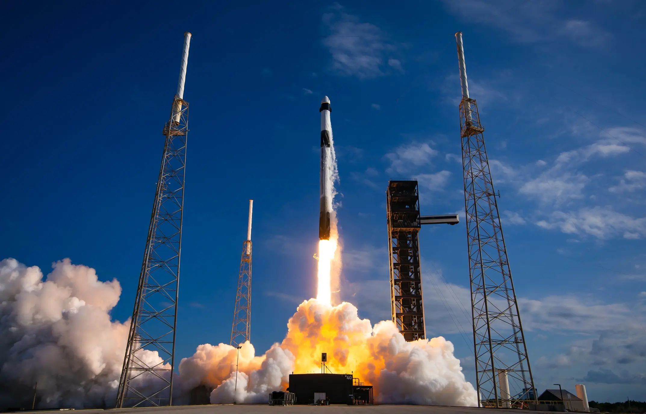 SpaceX 正式提交 IPO 招股書:SPCX 掛牌計畫啟動,估值有望達 2 兆美元