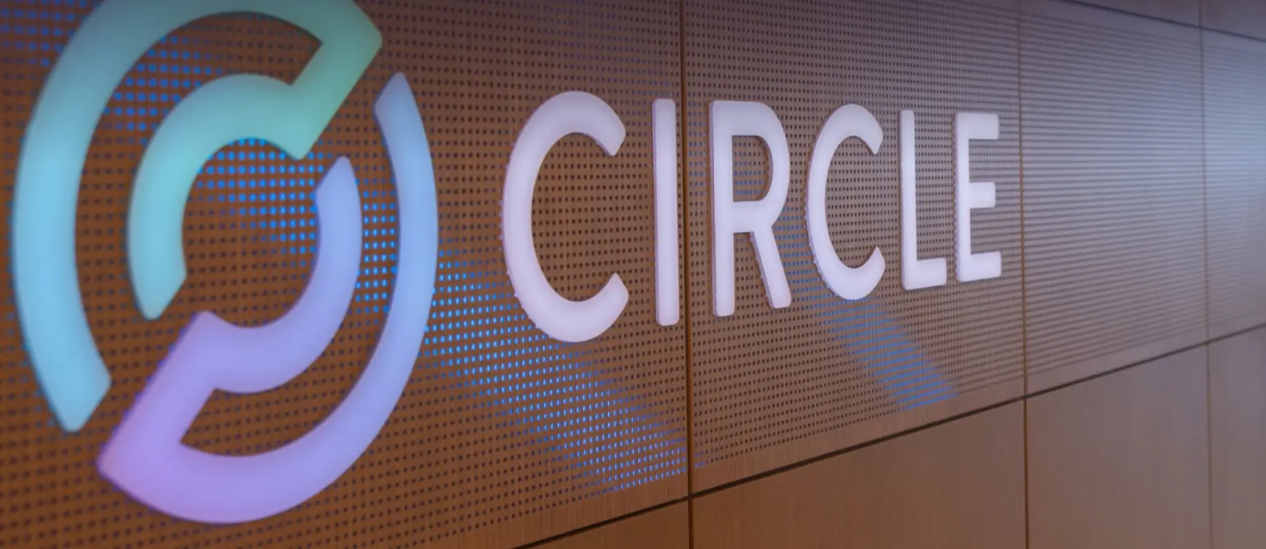 CRCL 大漲，Circle 財報端出兩大殺器