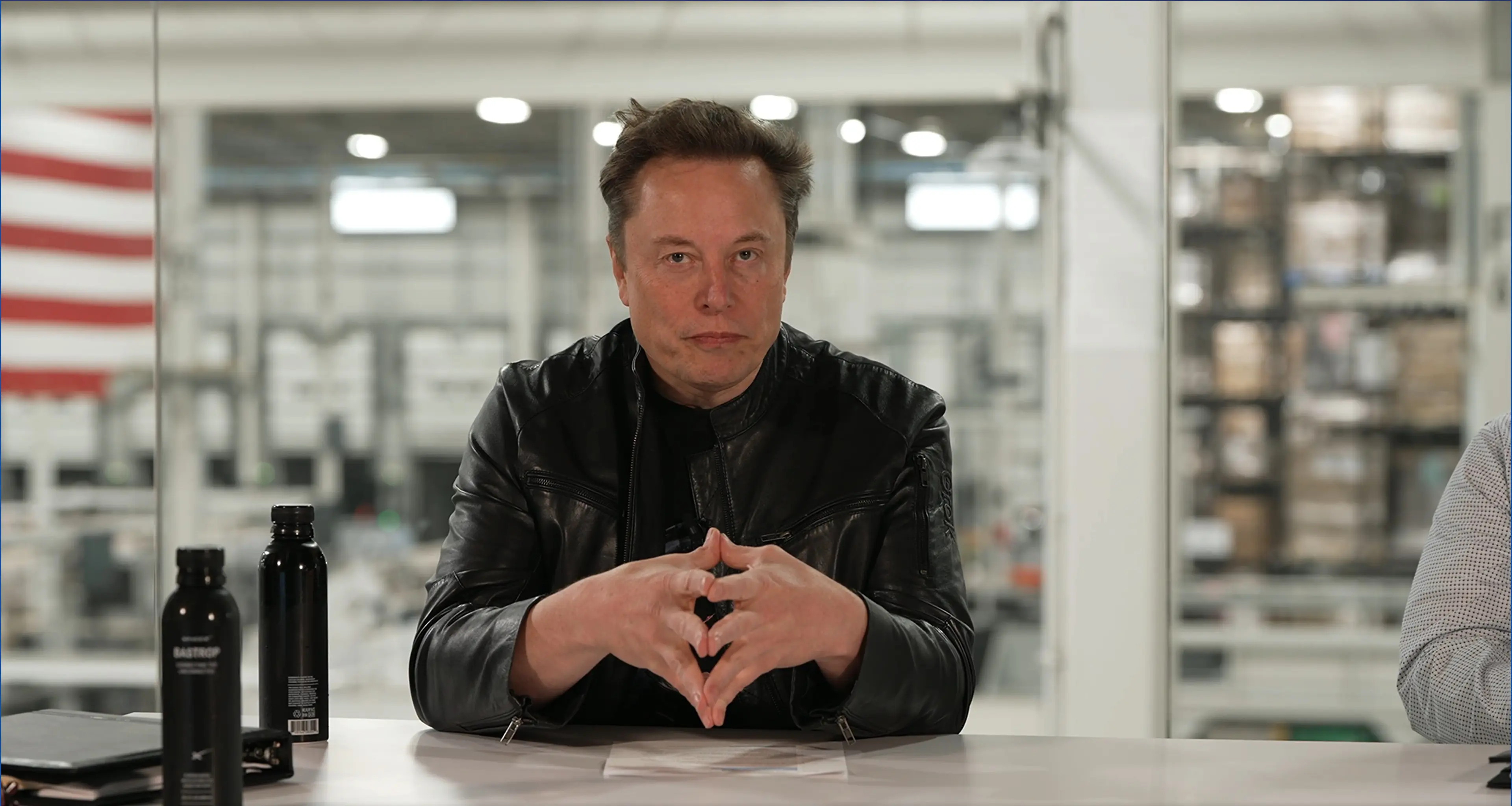 SpaceX 財報亮眼！AI 營收暴增 830%、單季轉虧為盈，馬斯克評估合併特斯拉
